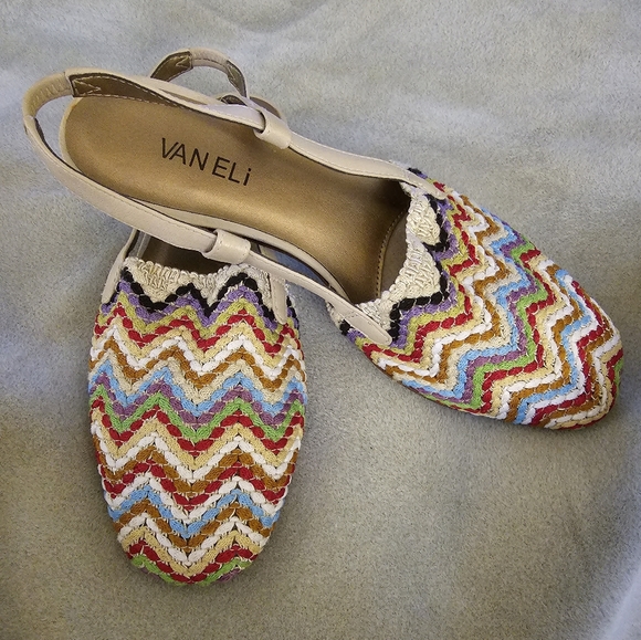 VAN ELI Size 7WW Colorful Rainbow Woven Crochet Slingback Sandals Low Heel - Picture 3 of 4